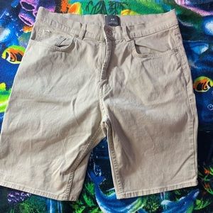 H&M Men’s Slim Fit Khaki Shorts